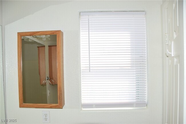 Building Photo - 7804 Wavering Pine Dr