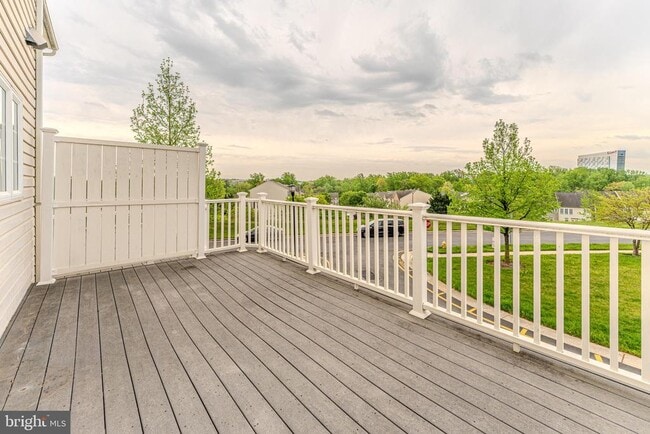 Building Photo - 1552 Oakley Ln