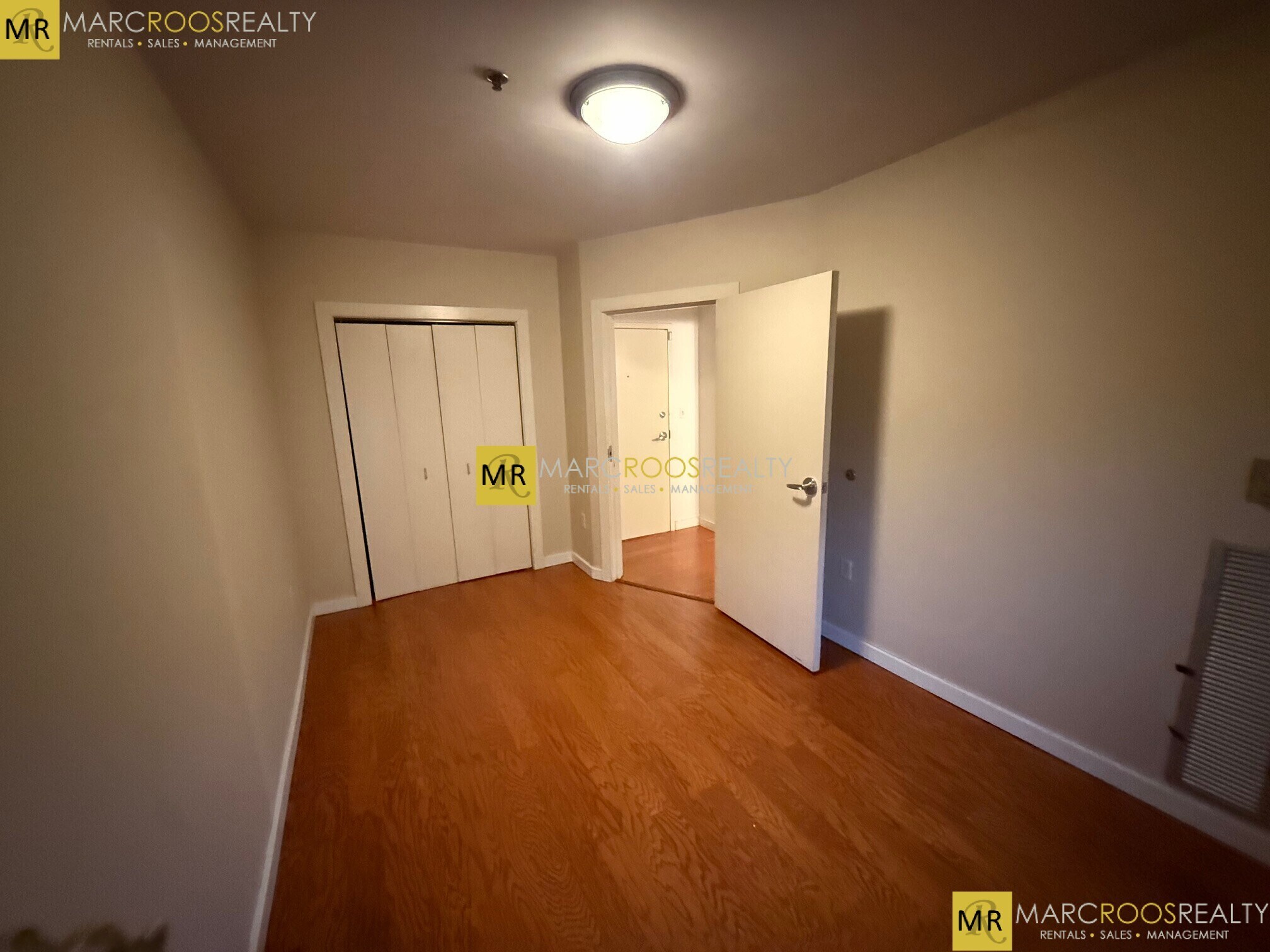 Building Photo - 534 Commonwealth Ave