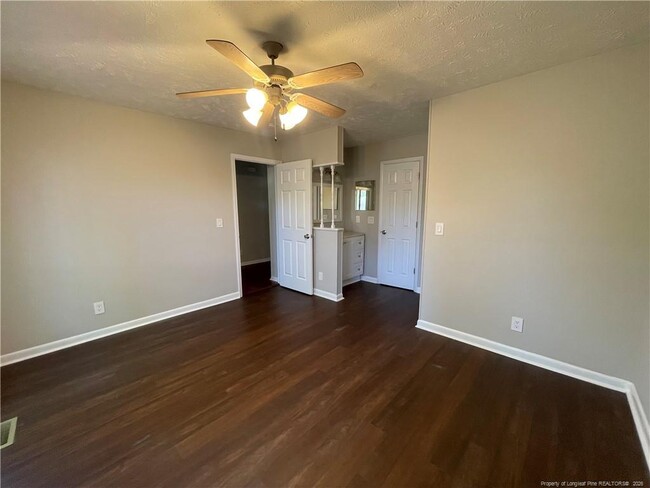 Building Photo - 6916 Kizer Dr