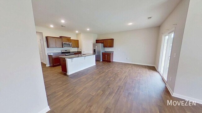Building Photo - 22 Crestwood Pnes Trl