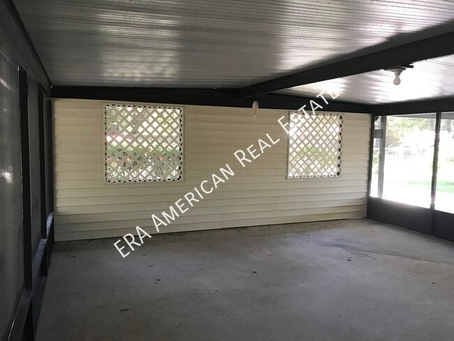 Building Photo - 507 Fir Ave