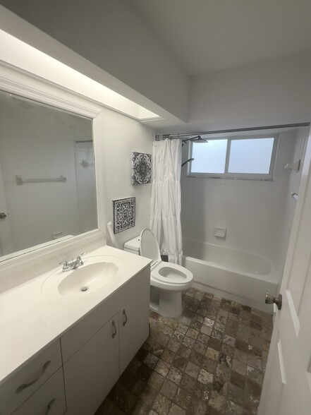 Building Photo - 4156 Molokai Dr