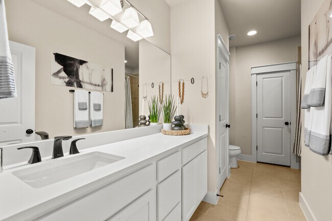 Building Photo - 13501 Metric Blvd