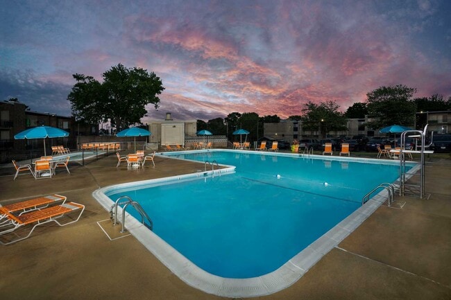 Relaxing swimming pool and wading pool at Heritage Square Apartments - Heritage Square Apartments