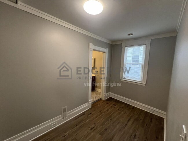 Building Photo - 300 Gunnison Ave SW