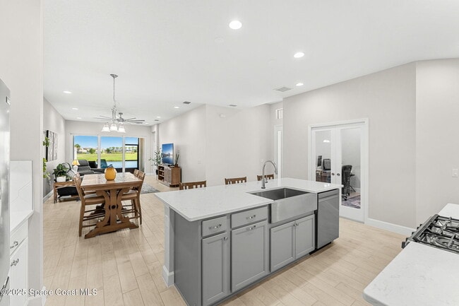 Building Photo - 7969 Cache Crk Ln