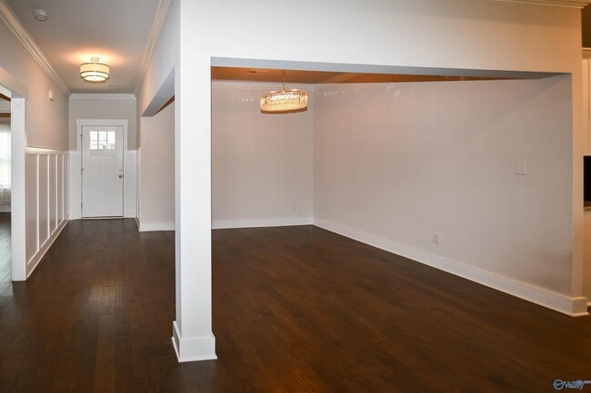 Building Photo - 105 Missouri Dr