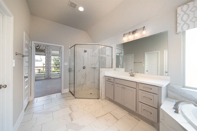 Building Photo - 8703 Azalea Crossing Ct