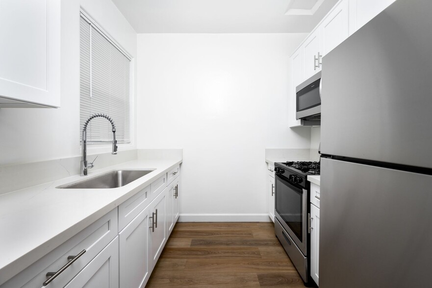 Interior Photo - E Street
