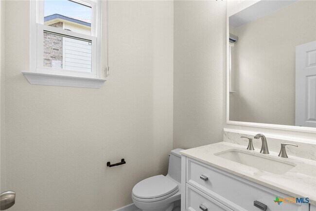 Building Photo - 5621 Bedrock Dr