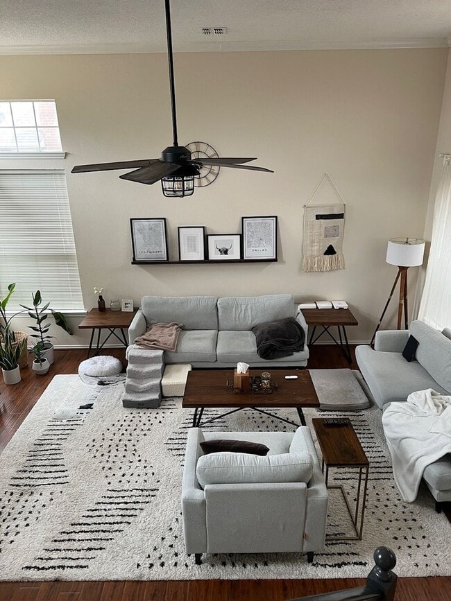 Building Photo - What's special