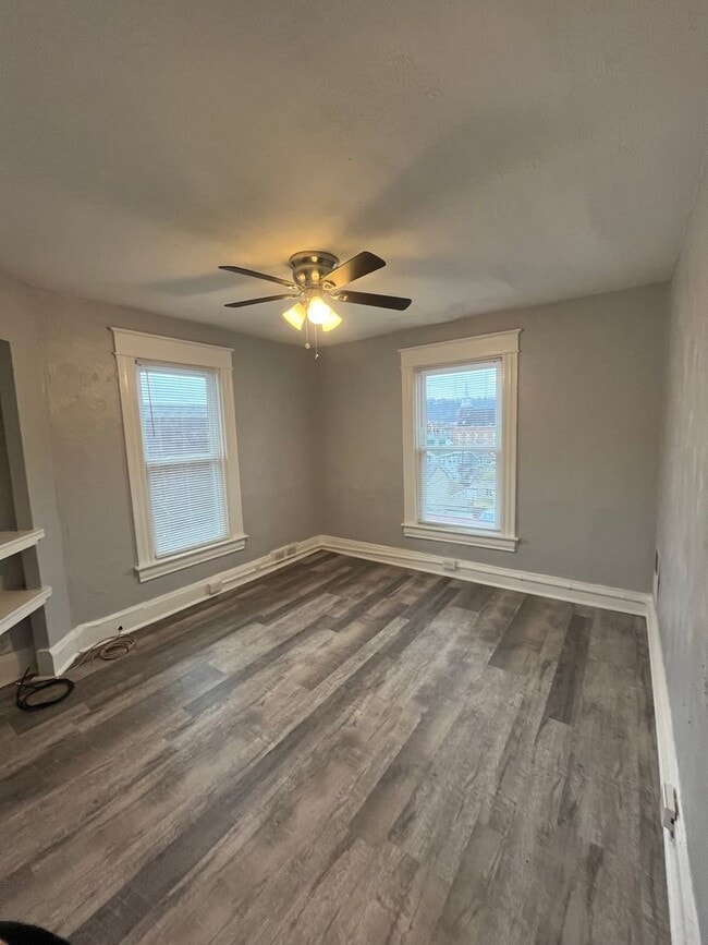 Building Photo - 26 High St