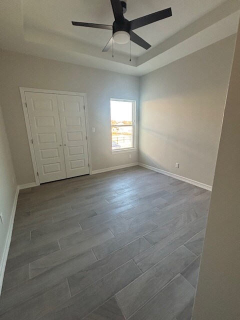 Building Photo - 1117 E Esperanza Ave