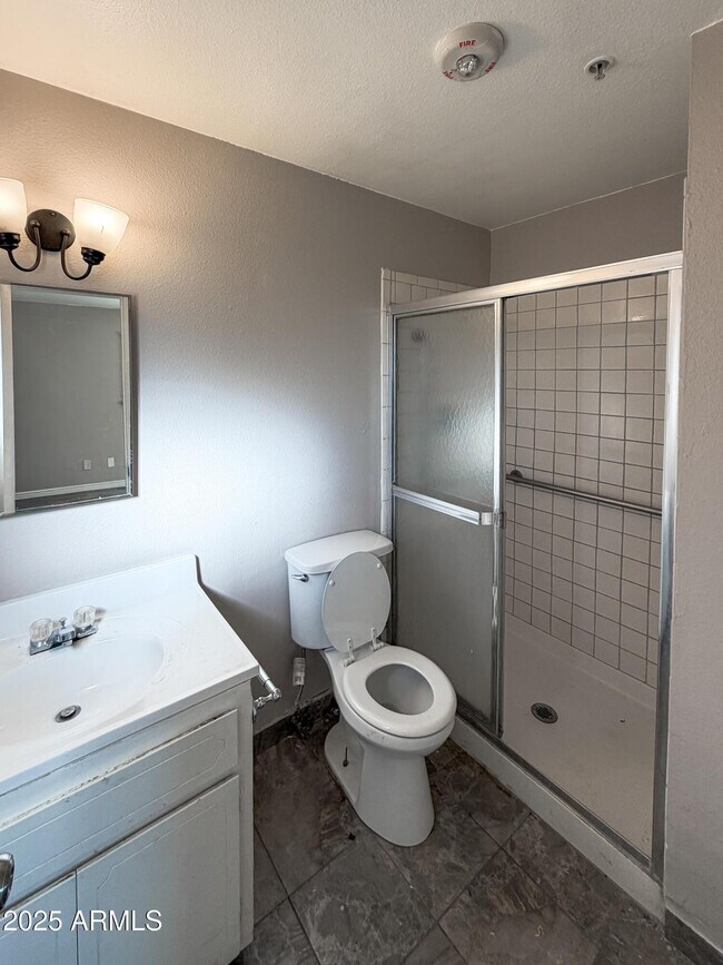 Building Photo - 6301 W Earll Dr