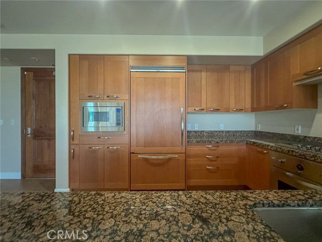 Building Photo - 5068 Scholarship