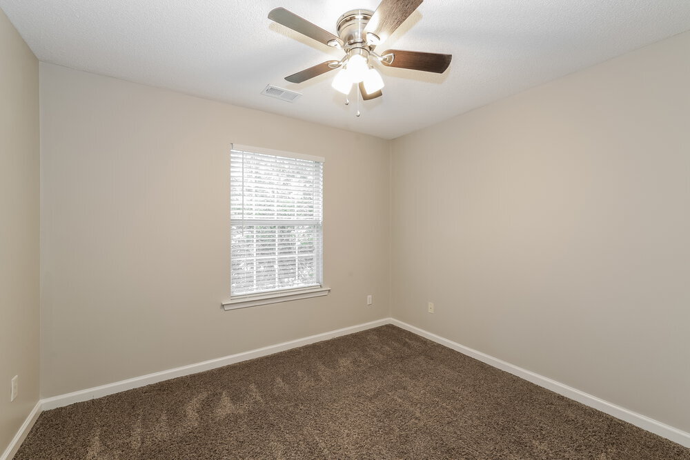 Building Photo - 11667 Millwind Dr