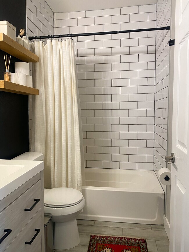 Building Photo - 3009 California St