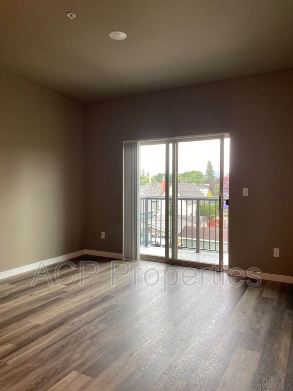 Building Photo - 2524 Meridian St