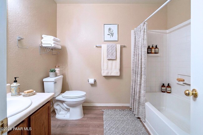 Building Photo - 8478 N Placita De La Manzana