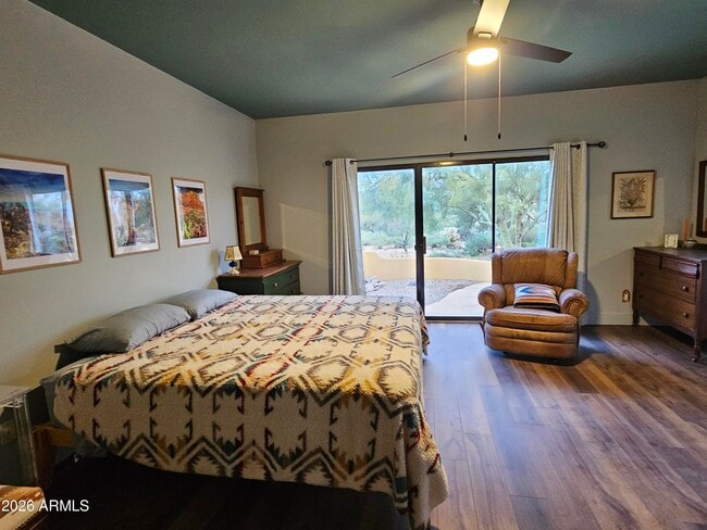 Building Photo - 6540 E Maria Dr