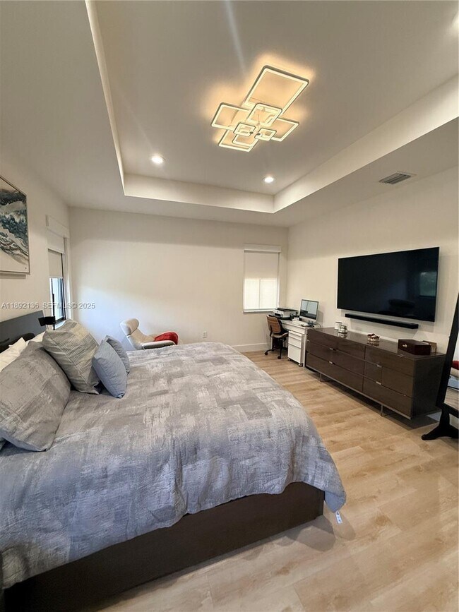 Building Photo - 8640 NW 101st Pl