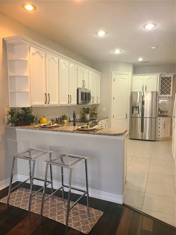 Building Photo - 10432 La Mirage Ct
