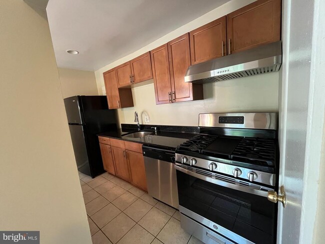 Building Photo - 12307 Braxfield Ct