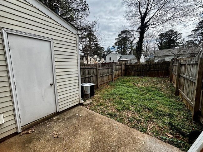 Building Photo - 464 Prince of Wales