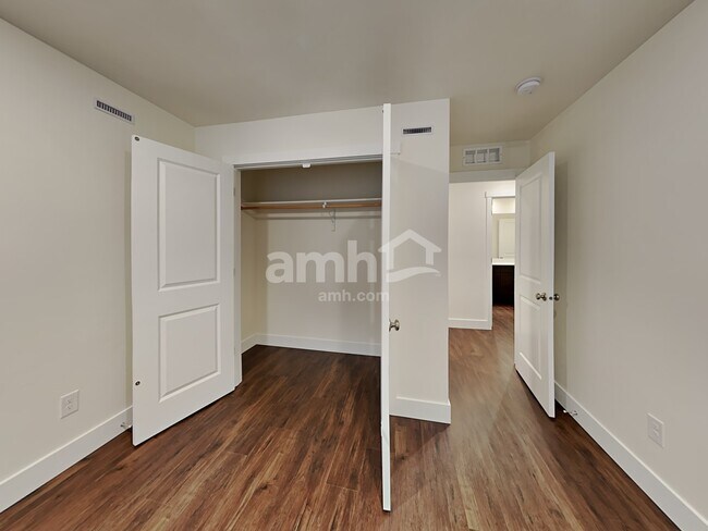 Building Photo - 6481 E Paseo Baranda
