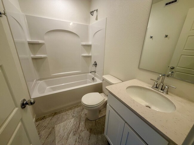 Building Photo - 3852 Pinnacles Ct