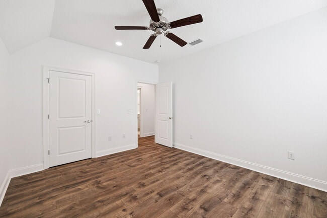 Building Photo - 65 Laurel Oaks Dr