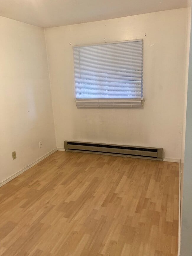 Building Photo - CHARMING 3 BEDROOM IN SEATTLE