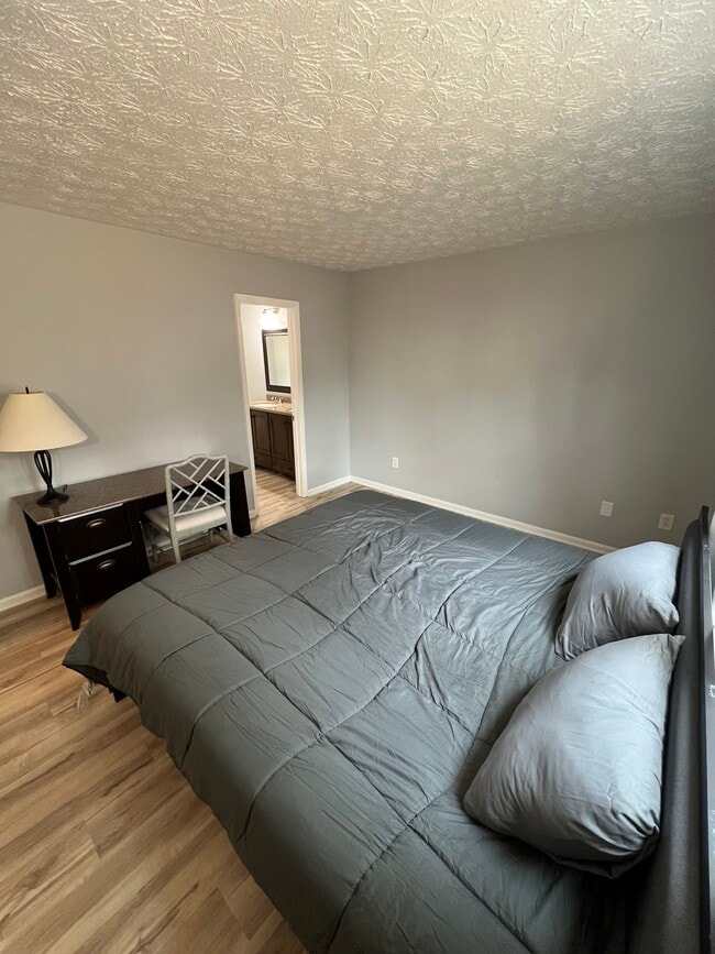 Building Photo - 3835 Baldur Ct