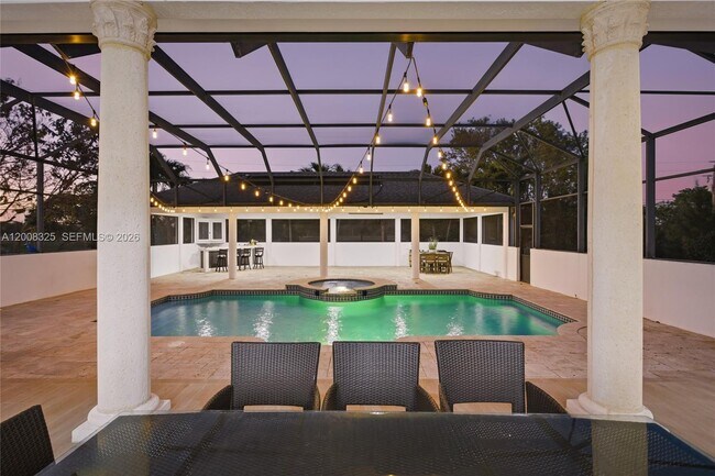 Building Photo - 20401 SW 48th Pl