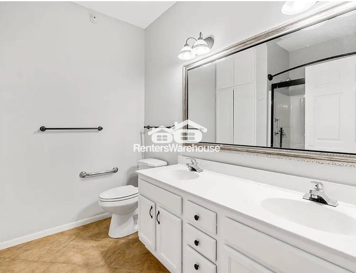 Building Photo - 3800 85th Ave N