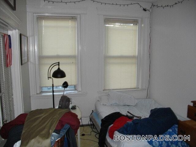 Building Photo - 1426 Commonwealth Ave