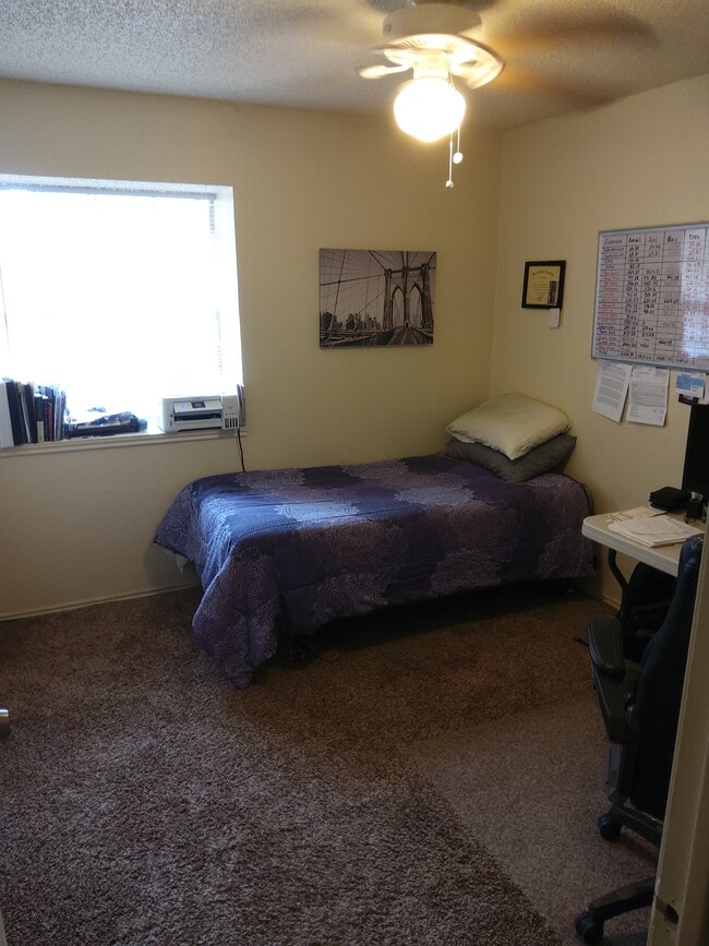 Building Photo - 5604 Rose Dawn