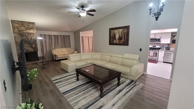 Building Photo - 2400 El Brio Ct