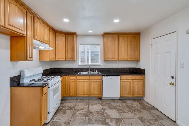 Building Photo - 2590 Cheryl Way