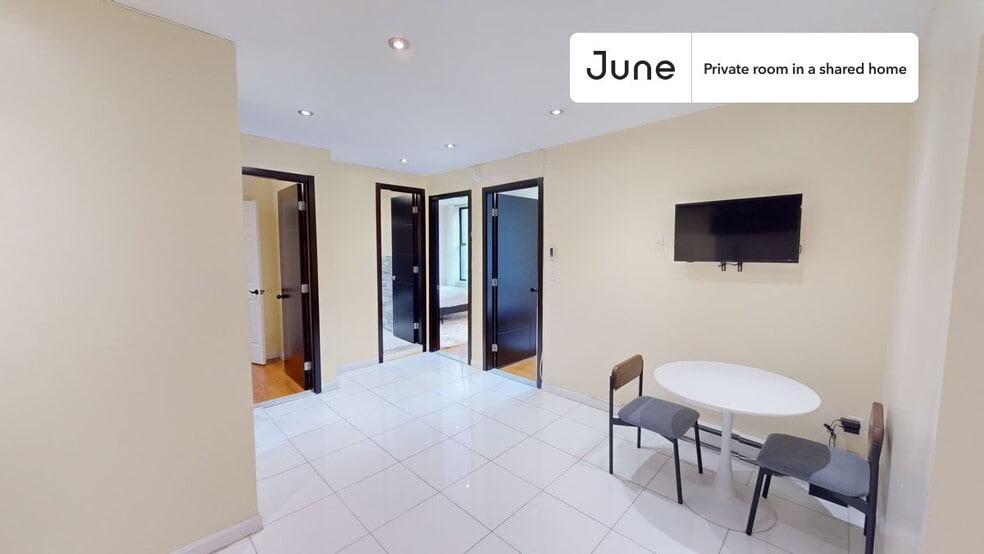 Building Photo - Room in Shared 6 bed/3 bath home in Upper West Side