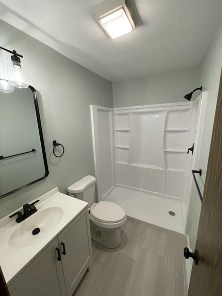 Building Photo - 10 Edgewood Terrace