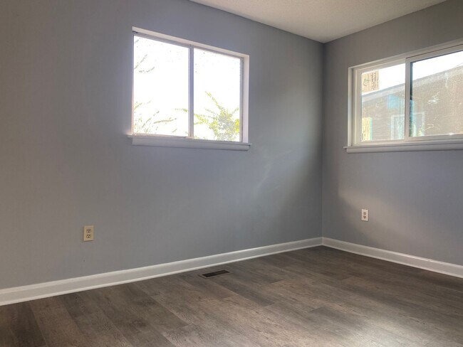 Building Photo - 406 Harper Ln