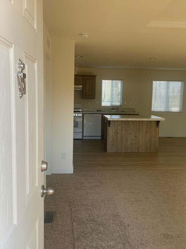 Building Photo - Magalia Home for rent, 3bed 2bath, enclose...