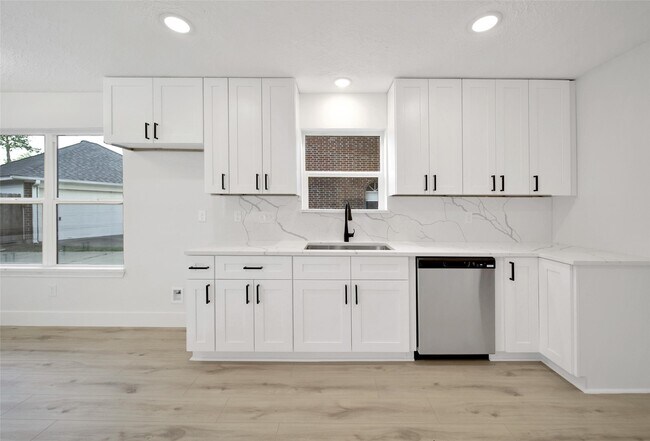 Building Photo - 1314 Stependale Dr