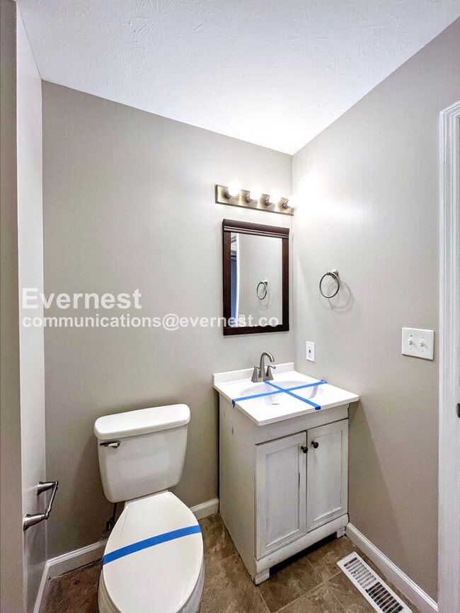 Building Photo - 408 Malibu Canyon Dr