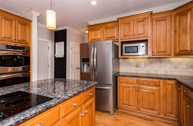 Building Photo - 16213 Winnow Ct