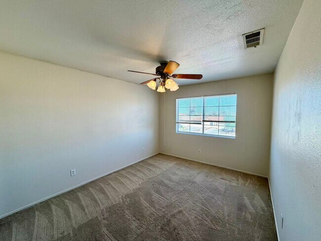 Building Photo - 7932 Seabourn Ct