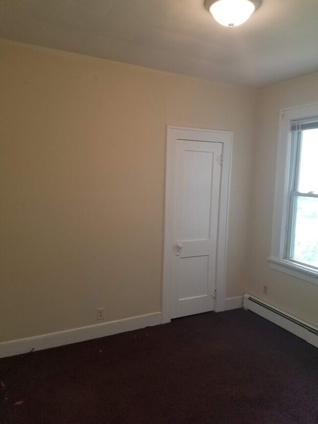 Building Photo - 67Jones