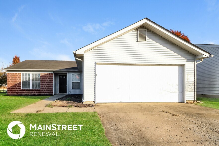 Building Photo - 9611 Combs Ln